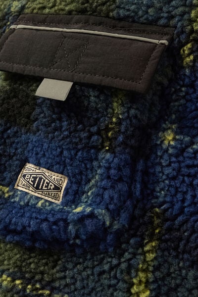 Manteau pour chien &agrave; carreaux
