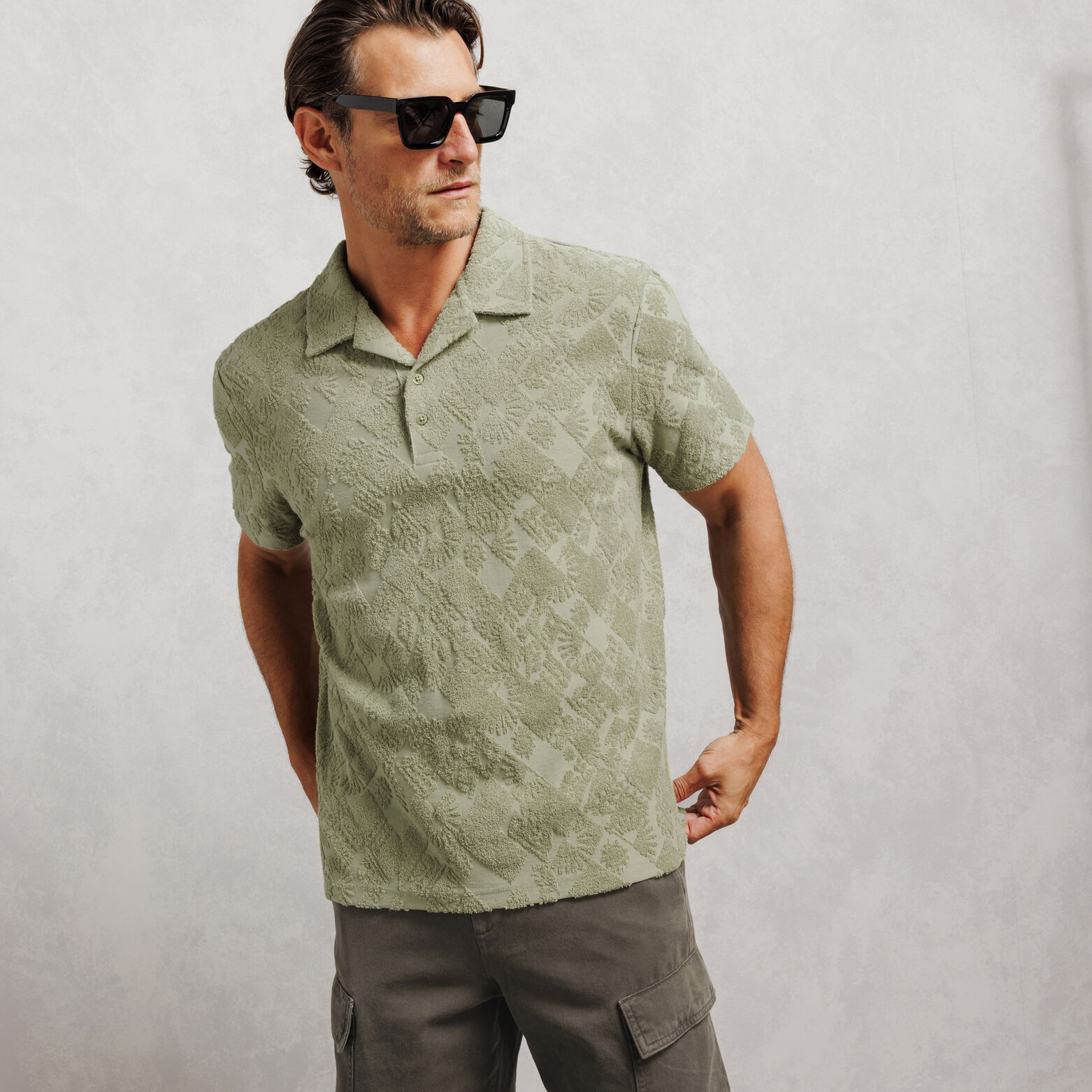 Polo manches courtes col requin &eacute;ponge jacquard