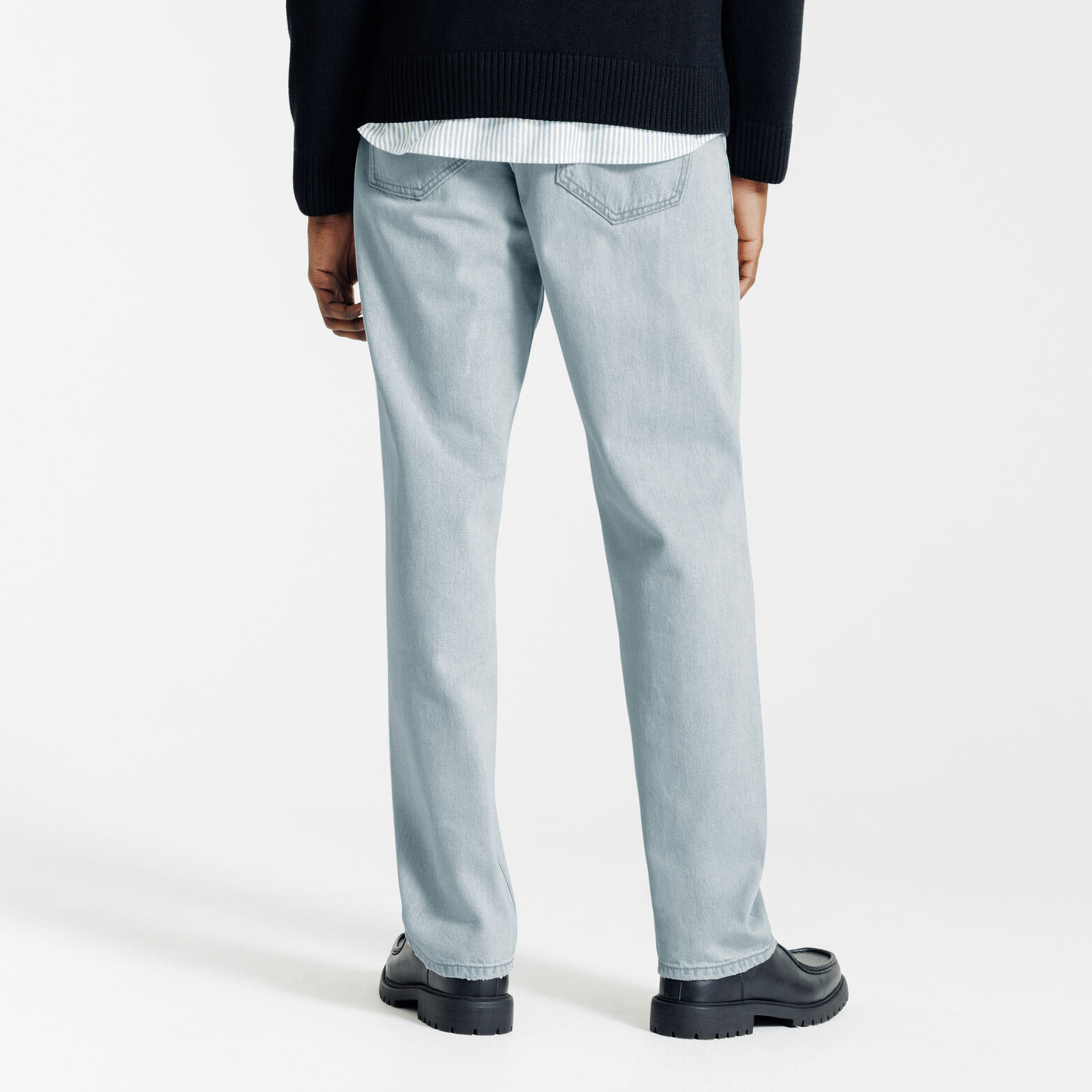 Jean loose