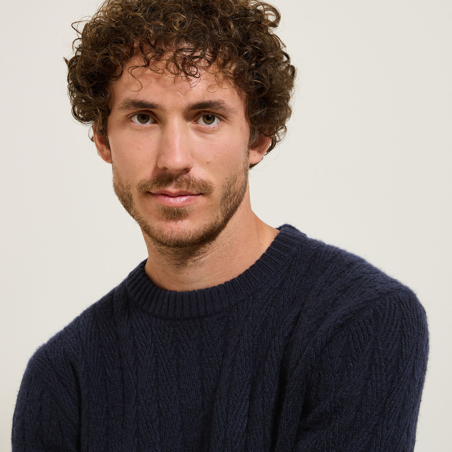 Kabeltrui met ronde hals