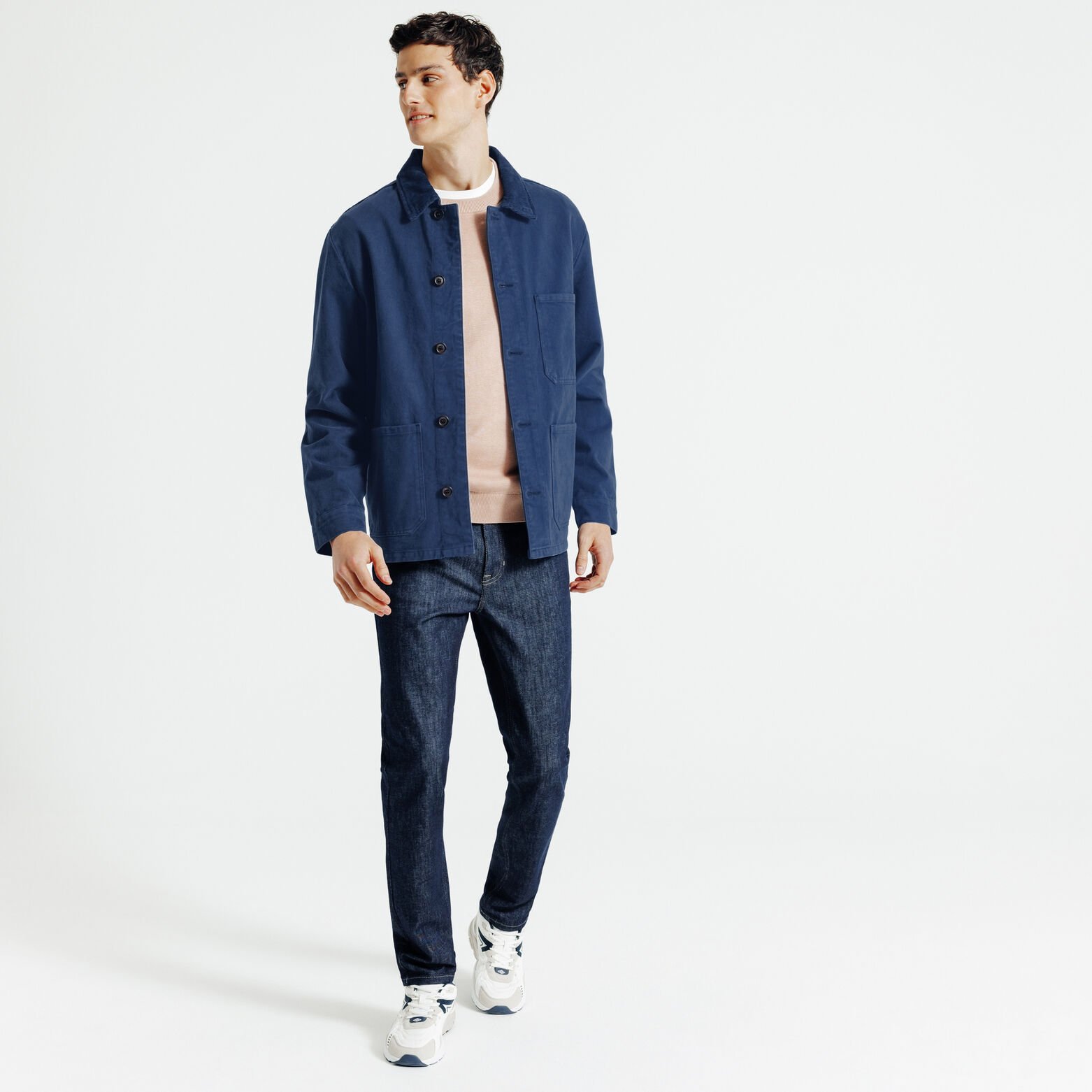 Veste col chemise en velours boutonn&eacute;e