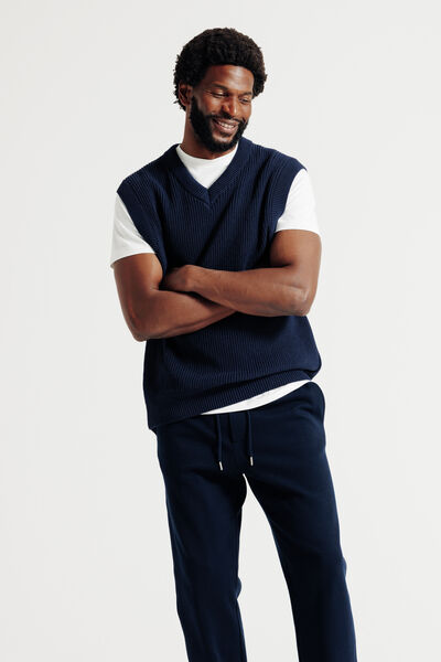 Pull col v sans manches