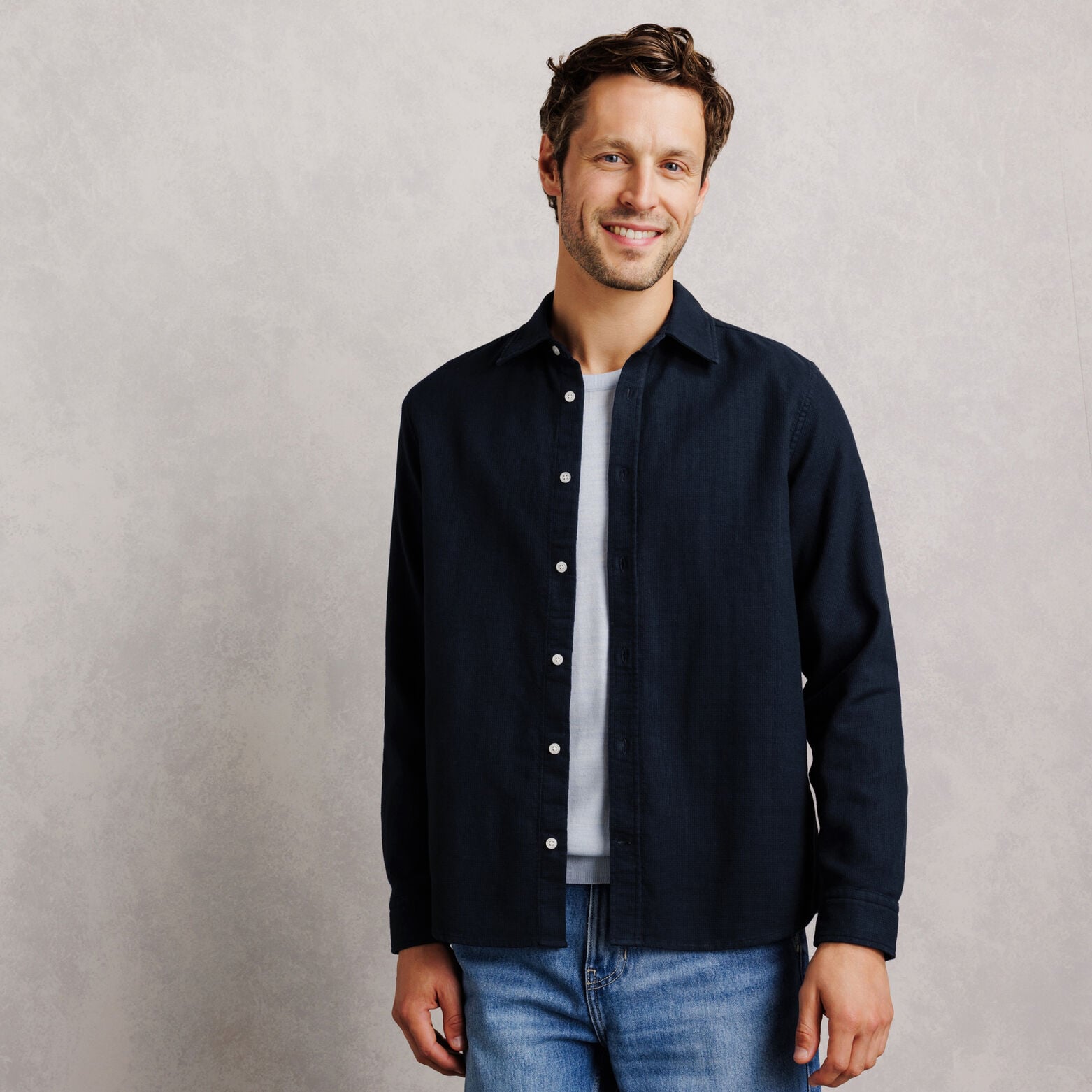 Chemise 100% coton armur&eacute;e unie
