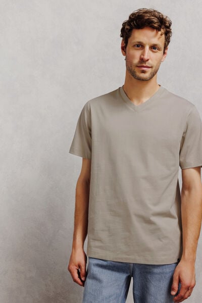 Tee shirt col V "le parfait by JULES"