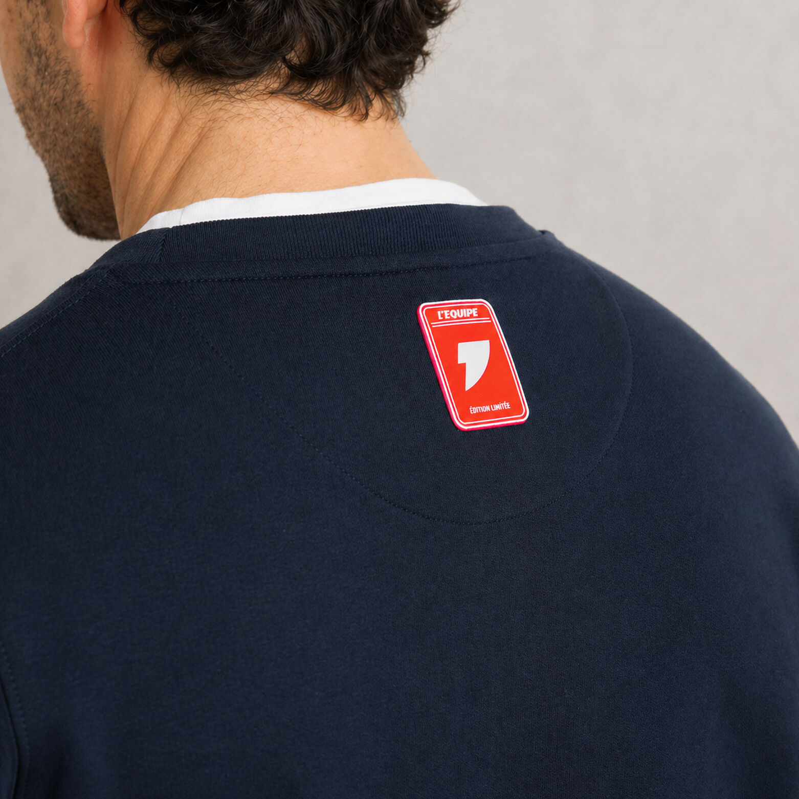 Sweat col rond d&eacute;tail bouclette licence L'&Eacute;quipe