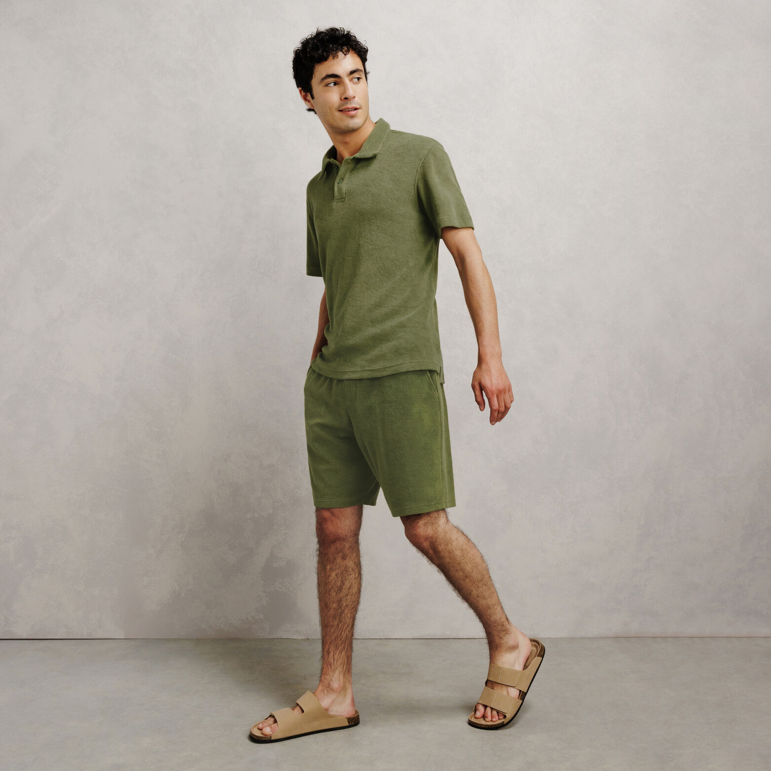 Polo manches courtes uni mati&egrave;re &eacute;ponge