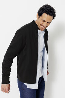 Gilet zipp&eacute; col montant