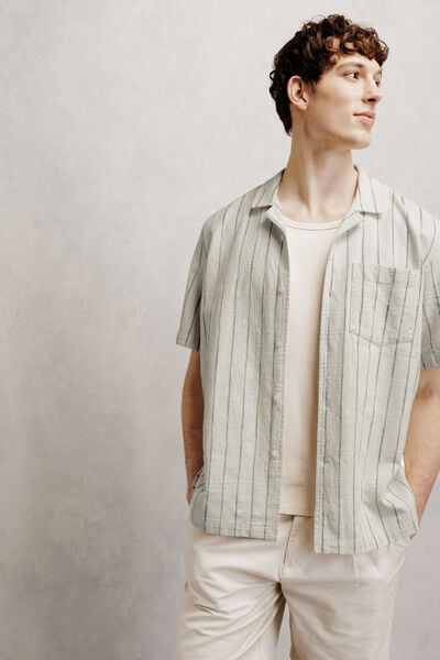 Hemdje in gestreept katoen