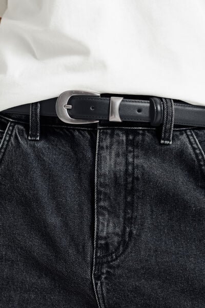 Ceinture fine en cuir