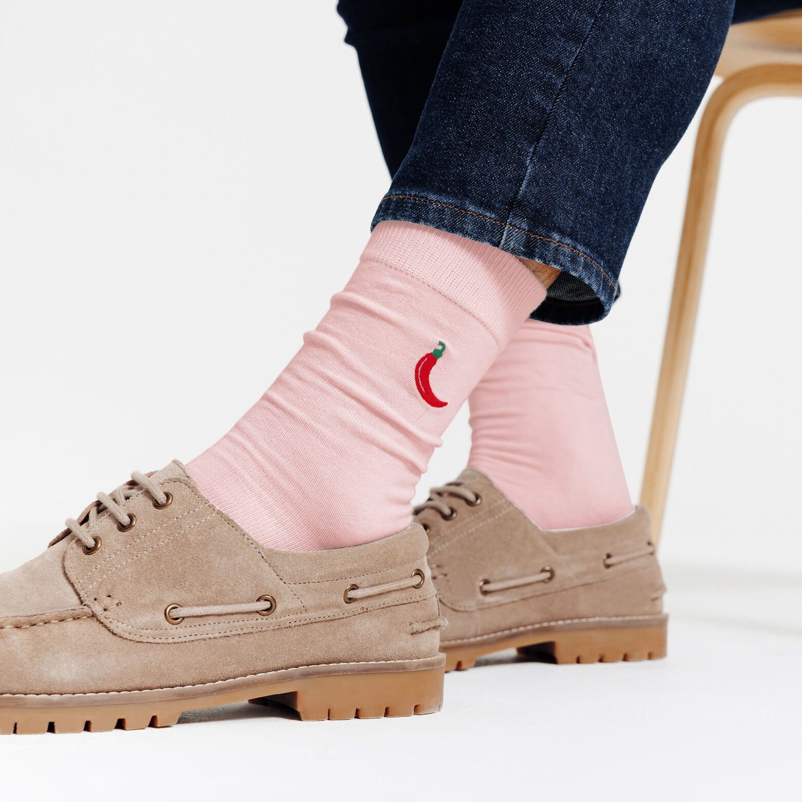 Chaussettes hautes brod&eacute;es