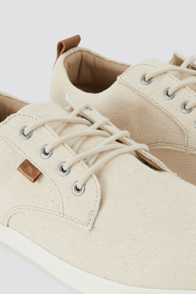 Lage stoffen sneakers 