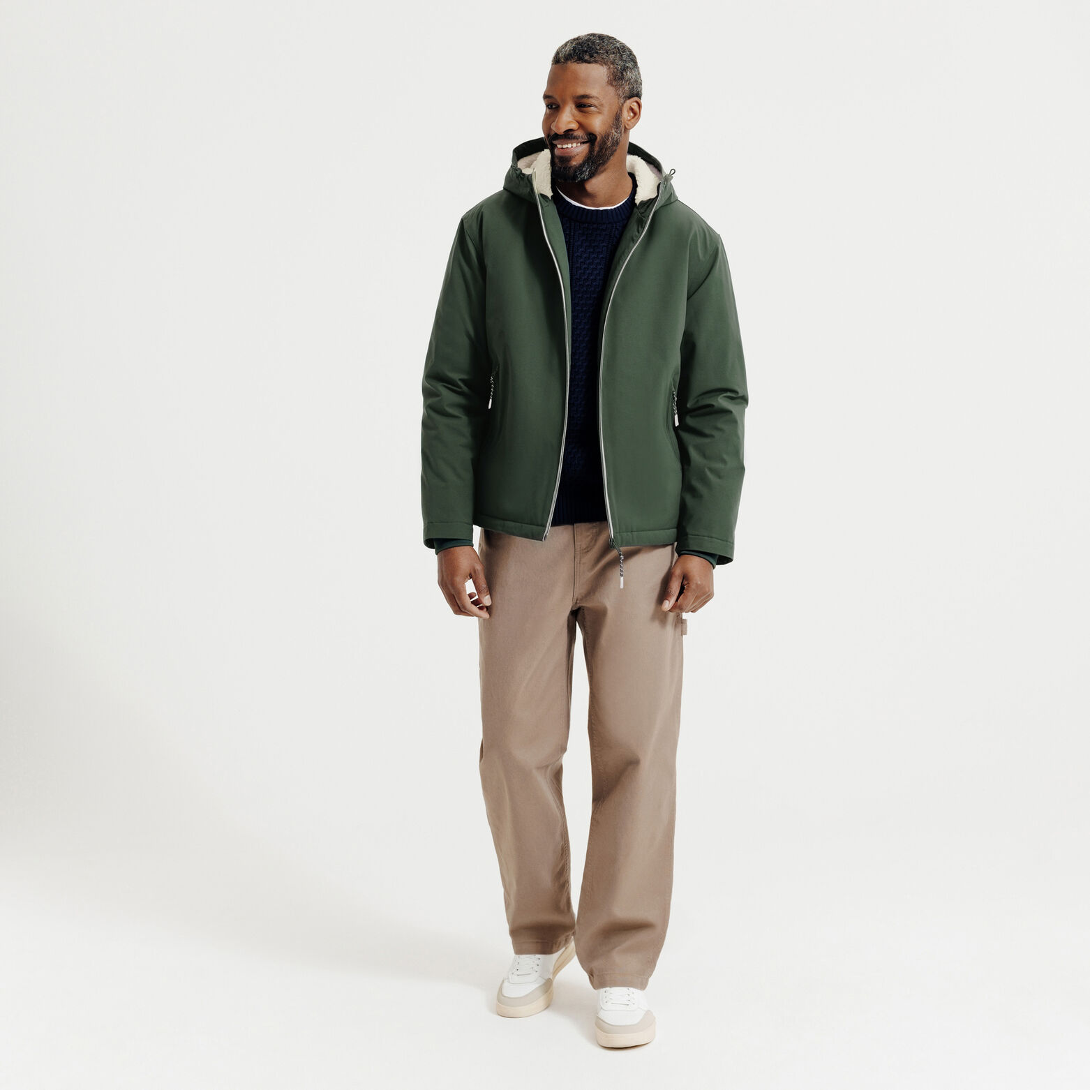 Blouson &agrave; capuche doubl&eacute; en sherpa