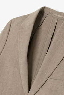 Veste de costume contenant du lin