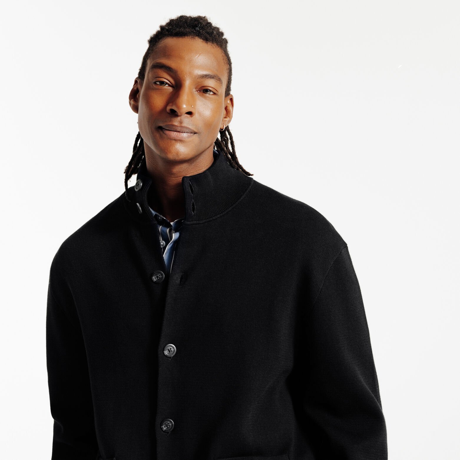 Gilet boutonn&eacute; col montant