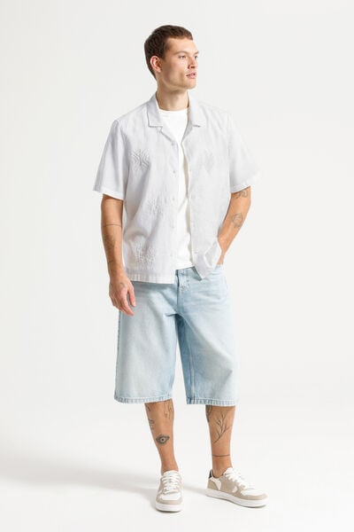 Hemdje in katoen linnen met borduursel