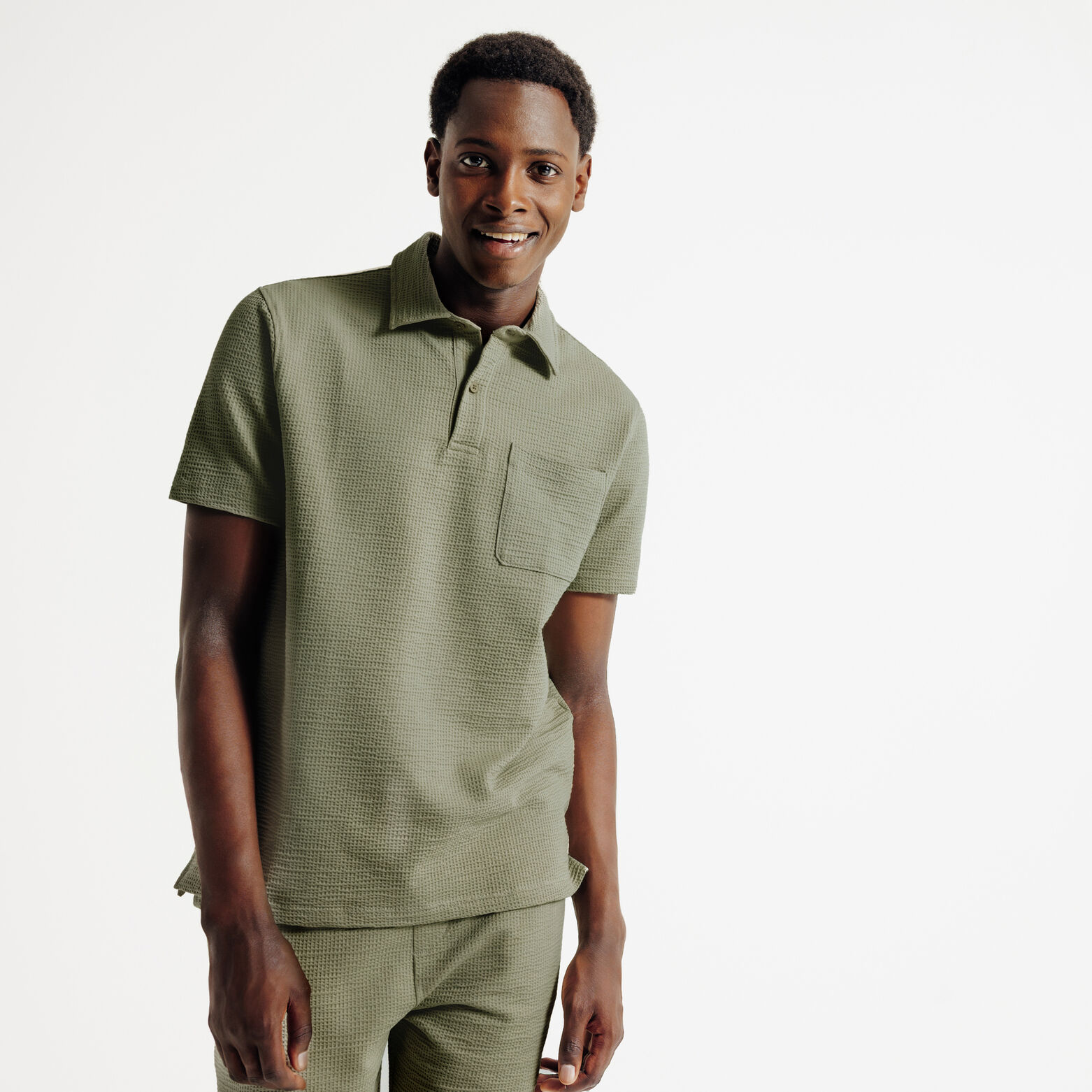 Polo manches courtes poche poitrine