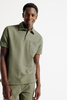 Polo manches courtes poche poitrine