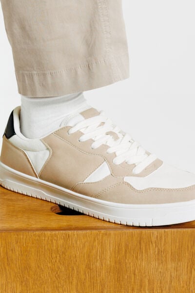 Baskets &agrave; semelles &eacute;paisses