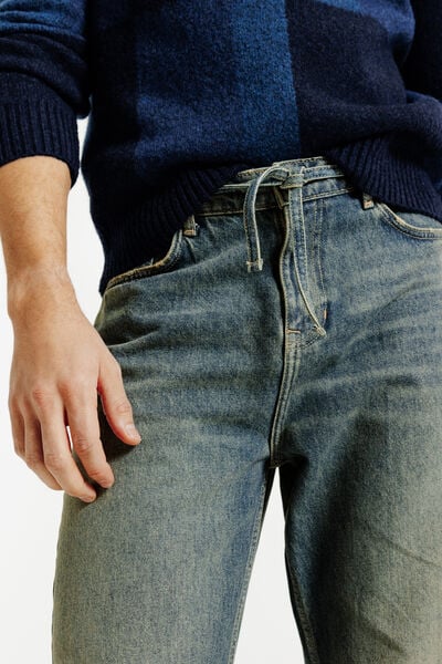 Jean baggy avec ceinture