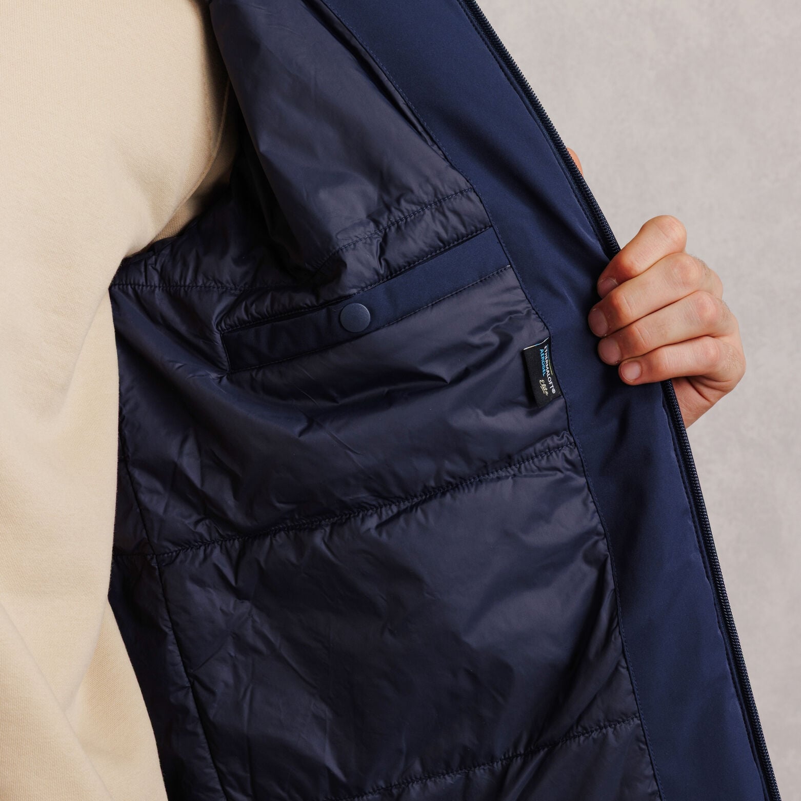 Doudoune &agrave; capuche mati&egrave;re waterproof