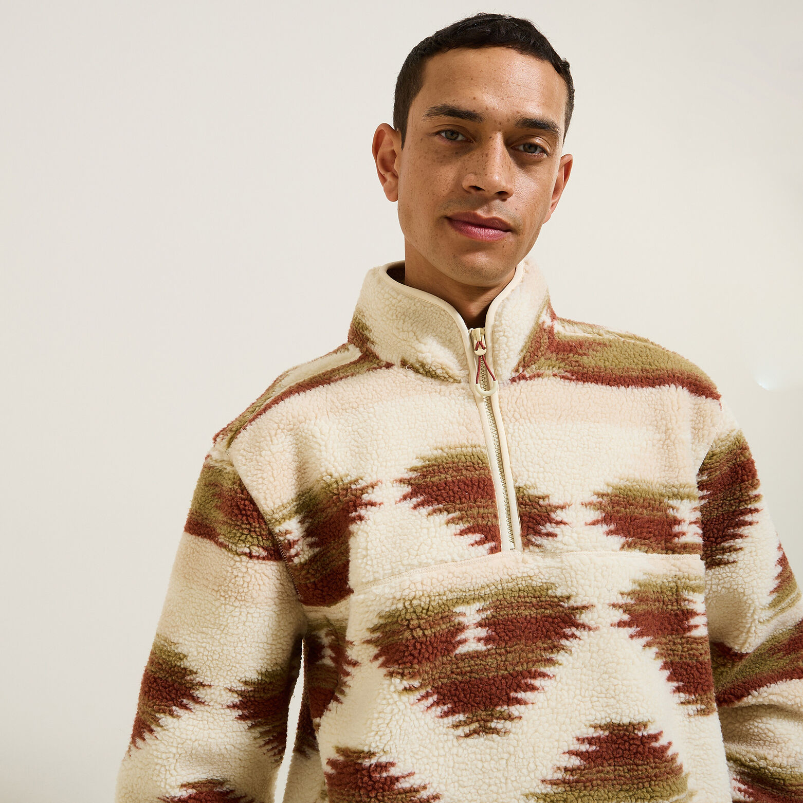 Sweat col zippé en sherpa imprimé