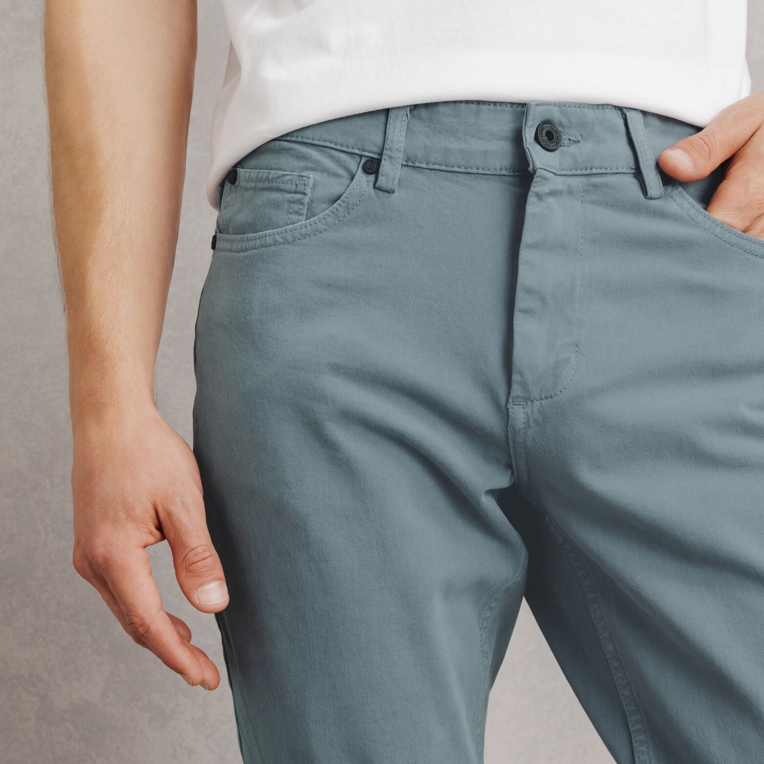 Pantalon 5 poches slim mati&egrave;re bi-stretch