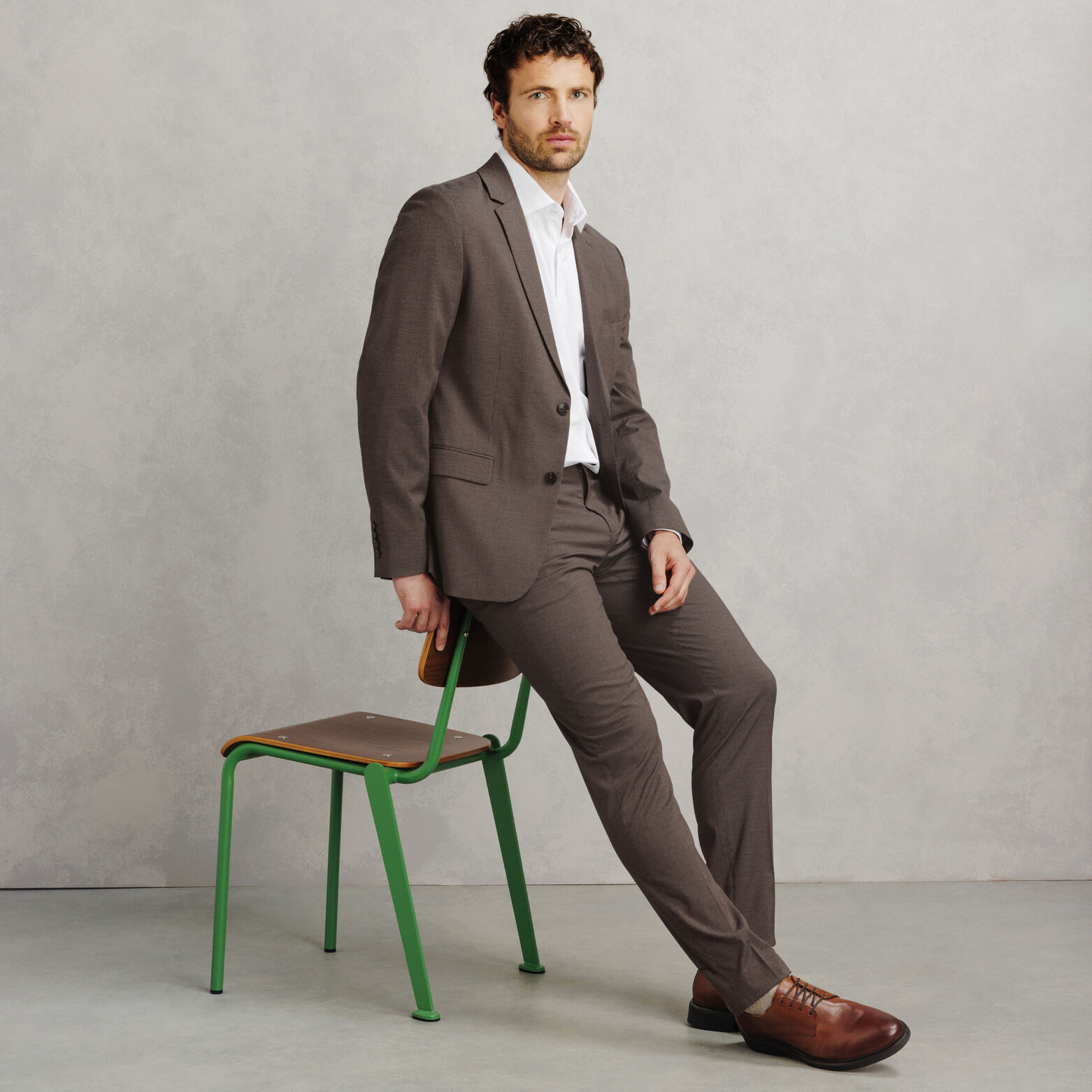 Pantalon de costume slim pied de puce