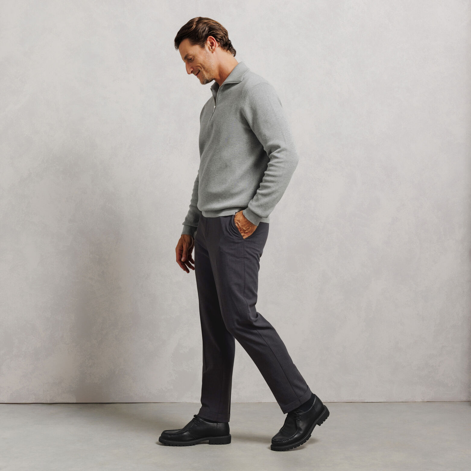 Pantalon tapered taille &eacute;lastiqu&eacute;e