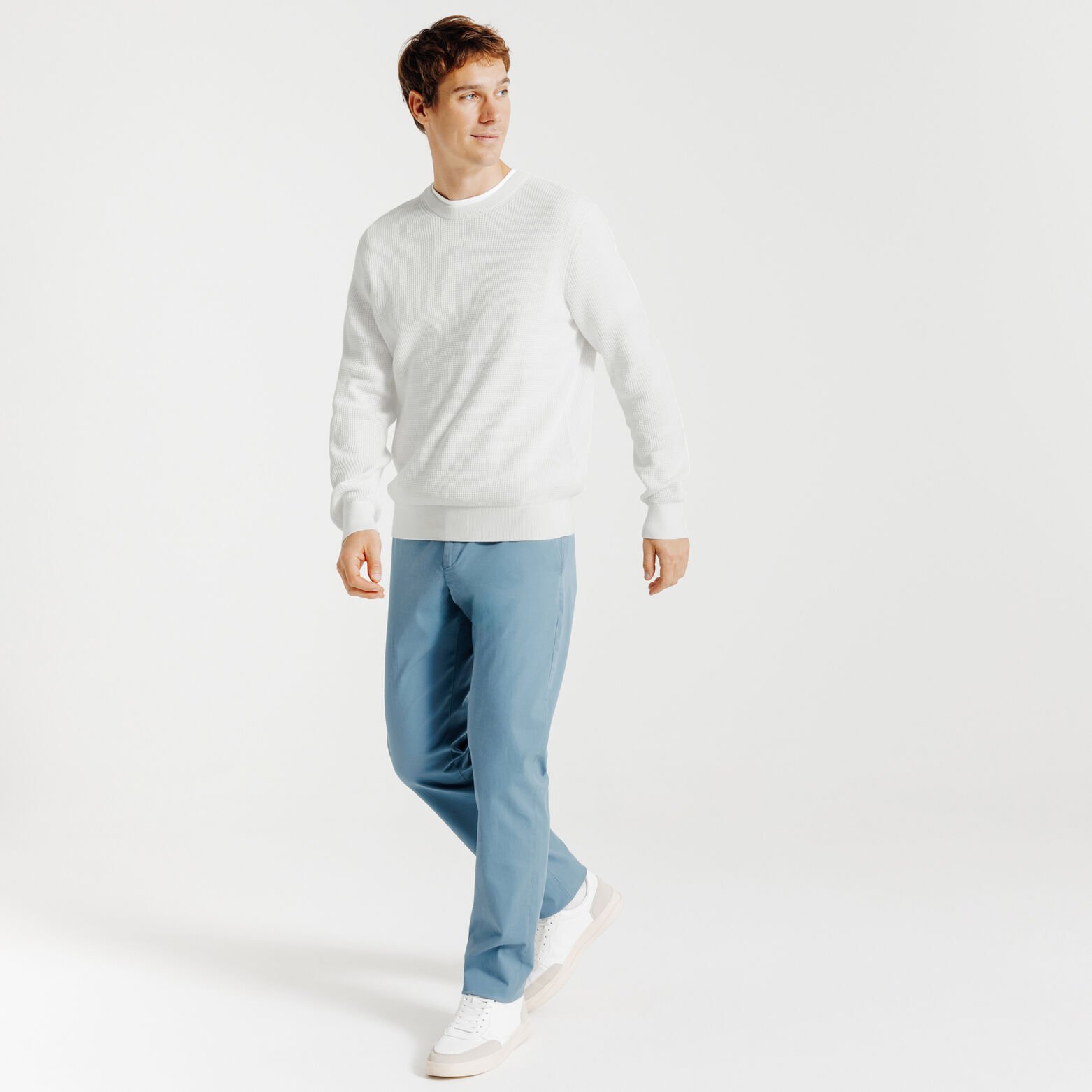 Pull col rond jeux de points fantaisie