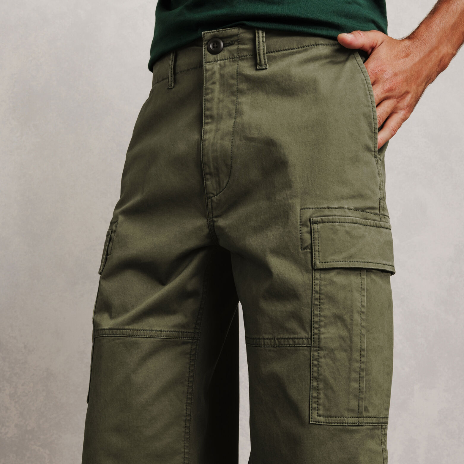 Pantalon cargo loose uni