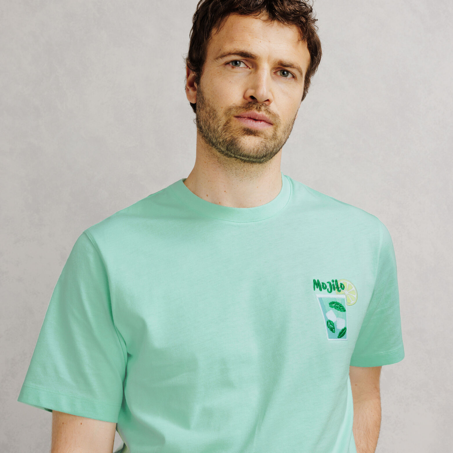 T-shirt met borstborduring