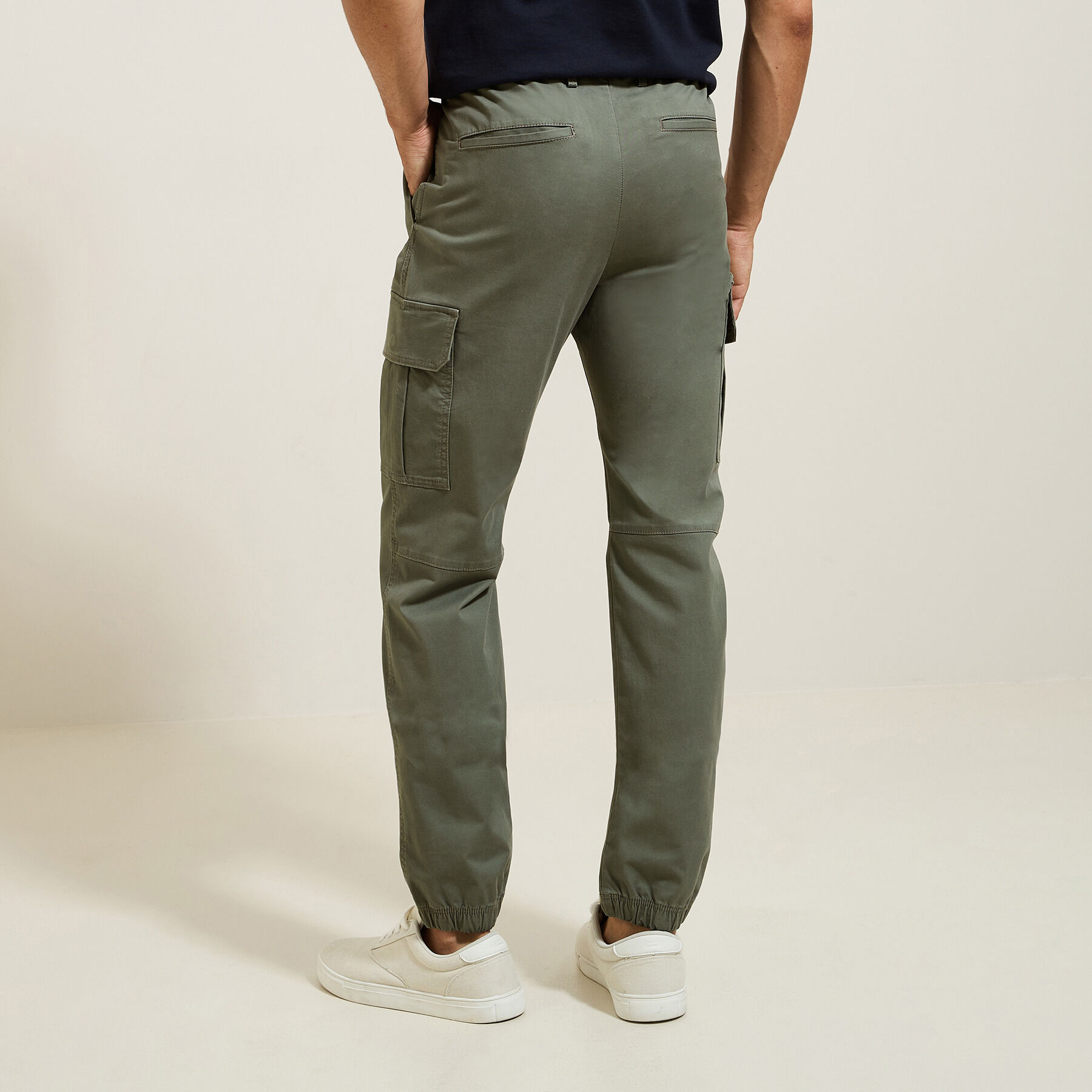 Magasin pantalon homme outlet