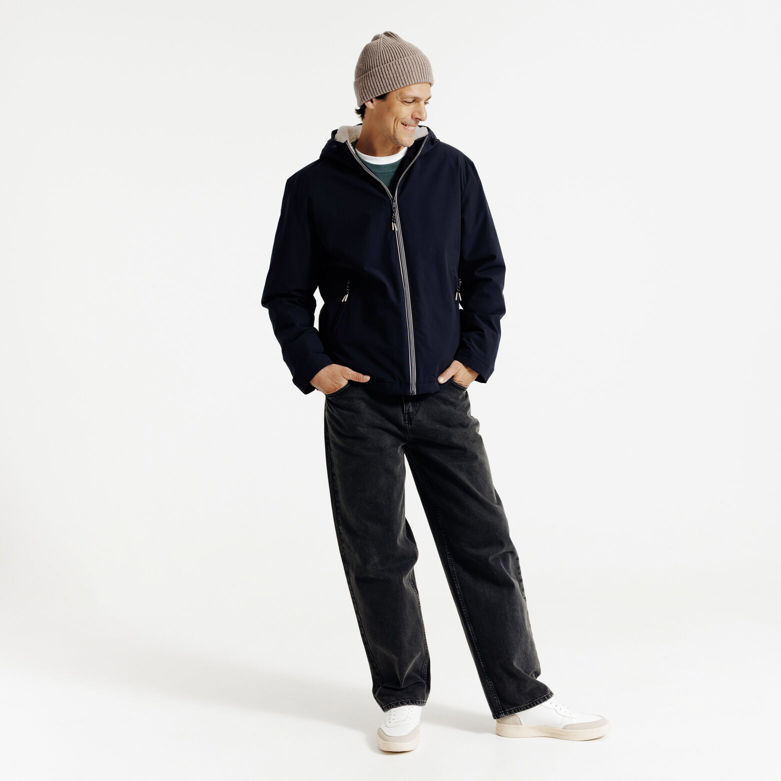 Blouson à capuche doublé en sherpa