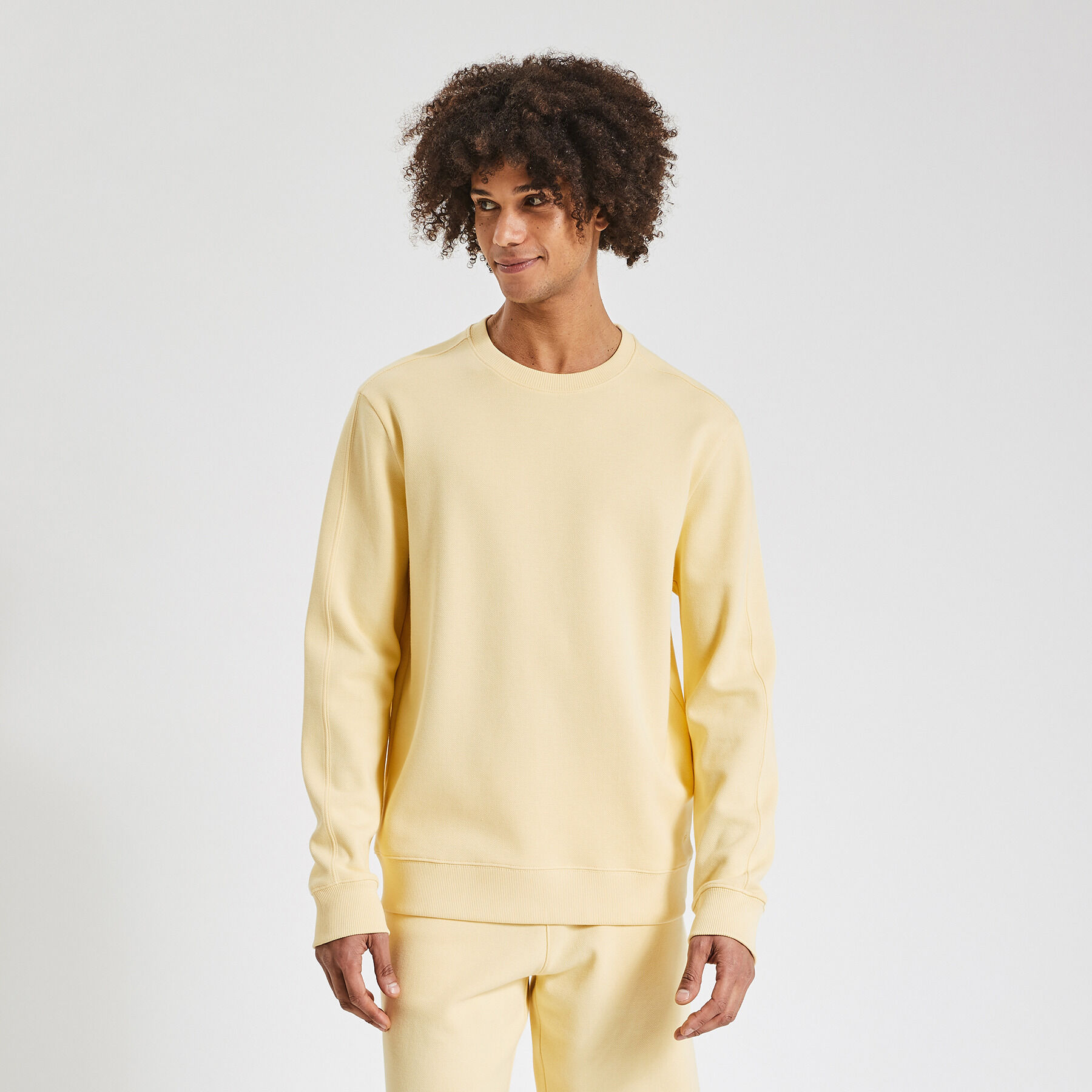 Total Look Id es look homme Jaune Jules
