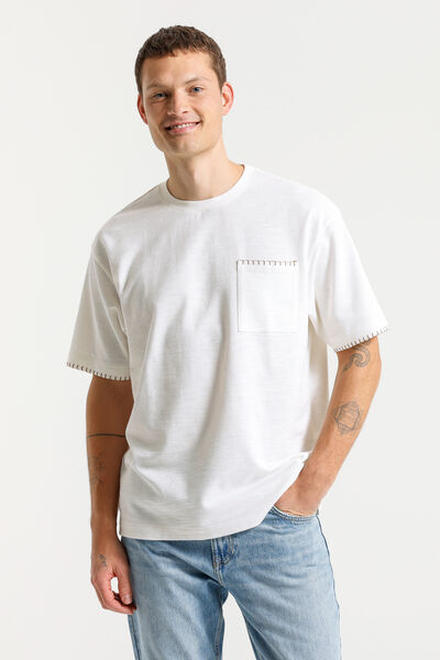 T-shirt in fantasiestof, borduursels mouweinden en