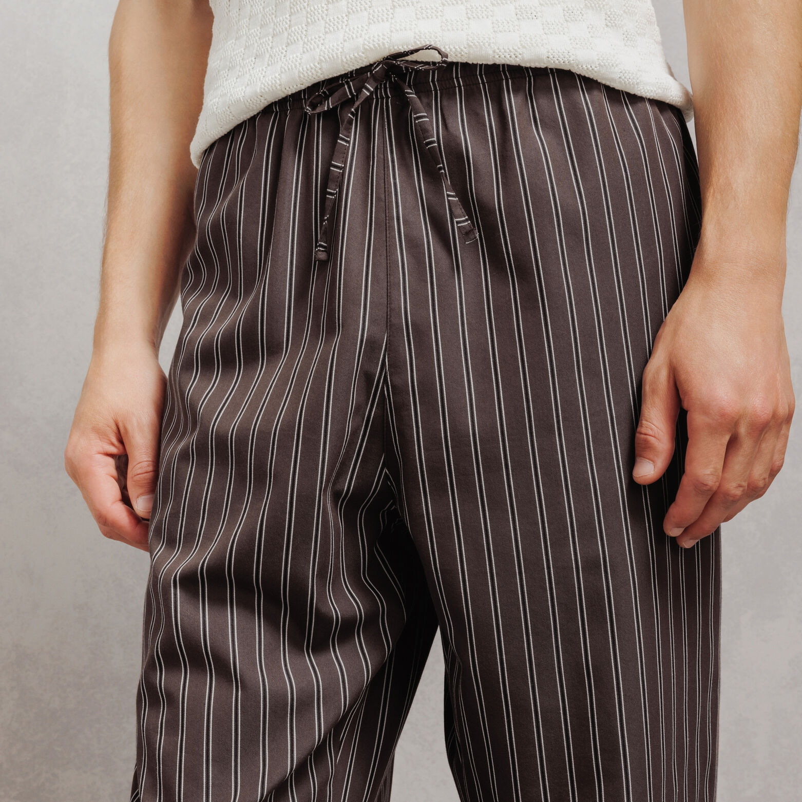 Pantalon loose taille &eacute;lastiqu&eacute;e ray&eacute;