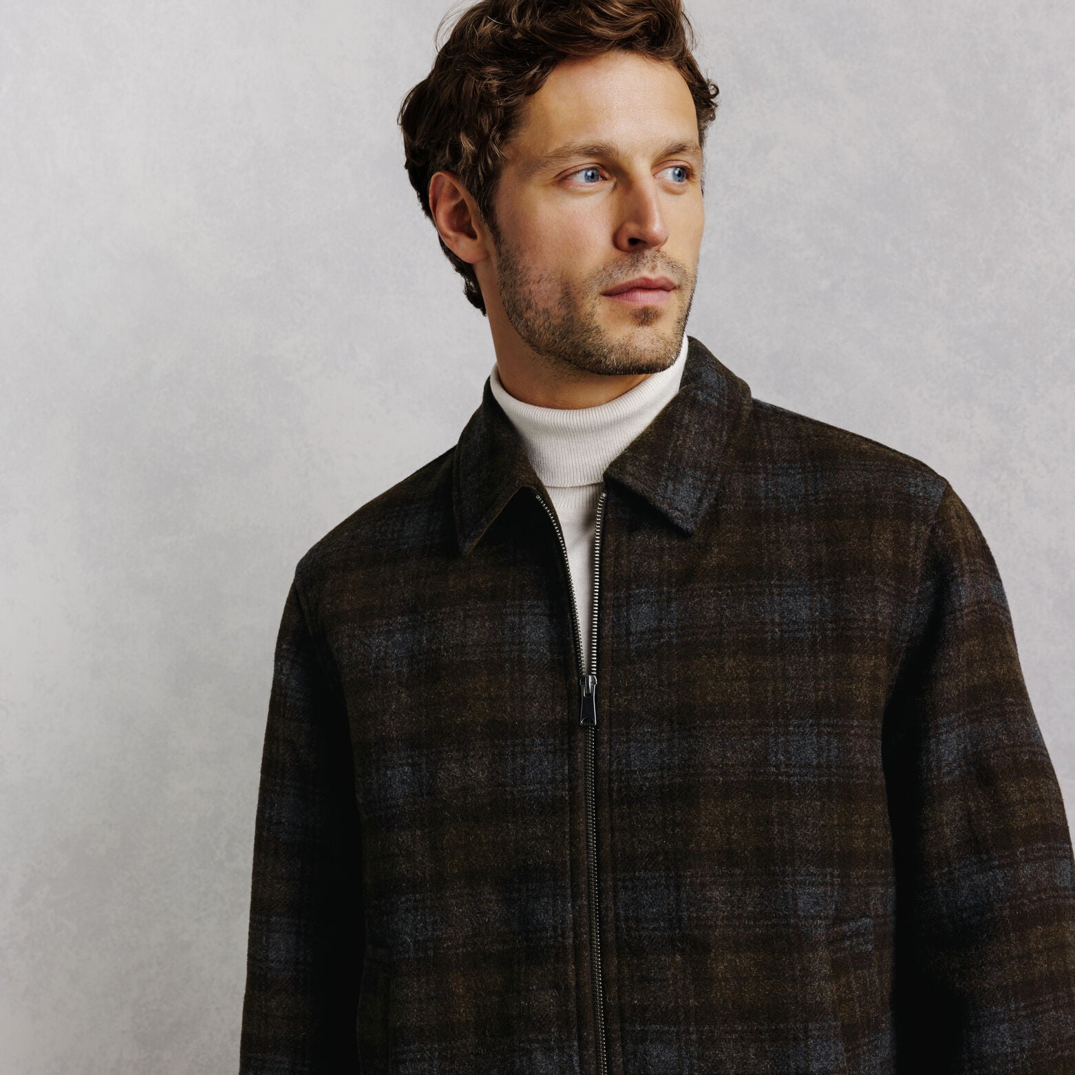 Blouson contenant de la laine col chemise zipp&eacute;