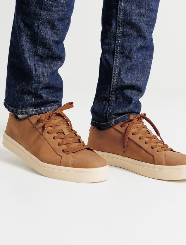 Baskets basiques &agrave; lacets