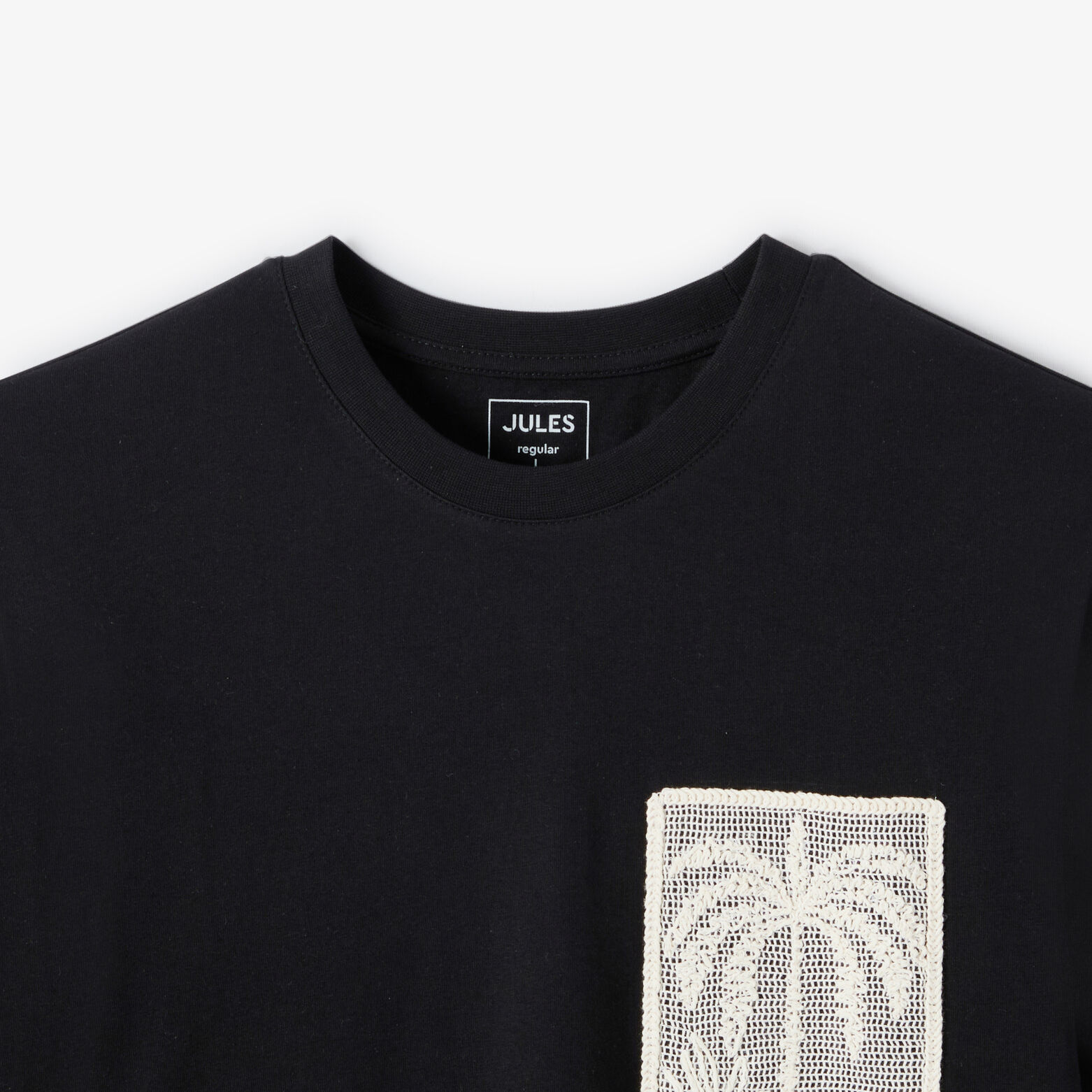 T-shirt met zak, macram&eacute; en strandlook