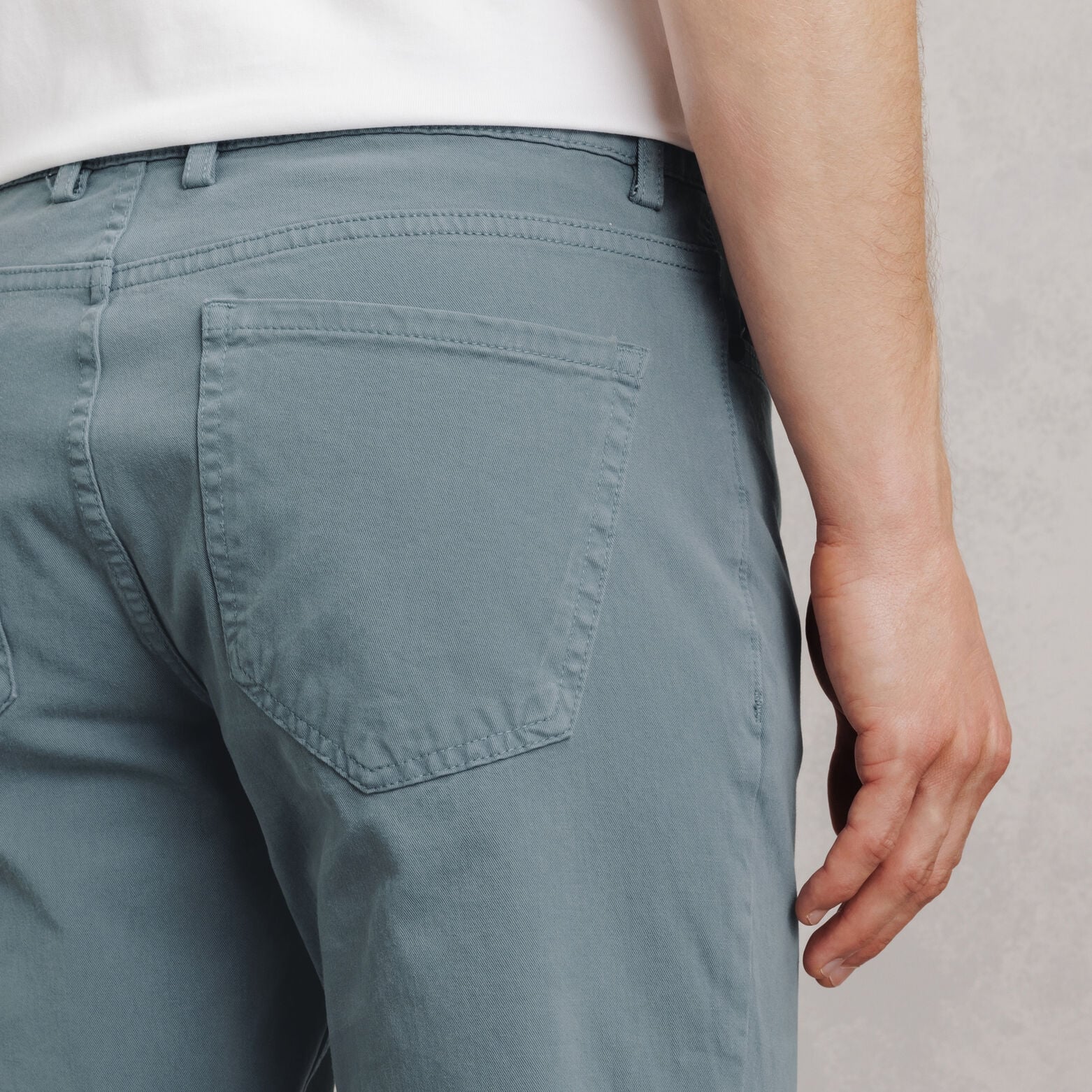 Pantalon 5 poches slim mati&egrave;re bi-stretch
