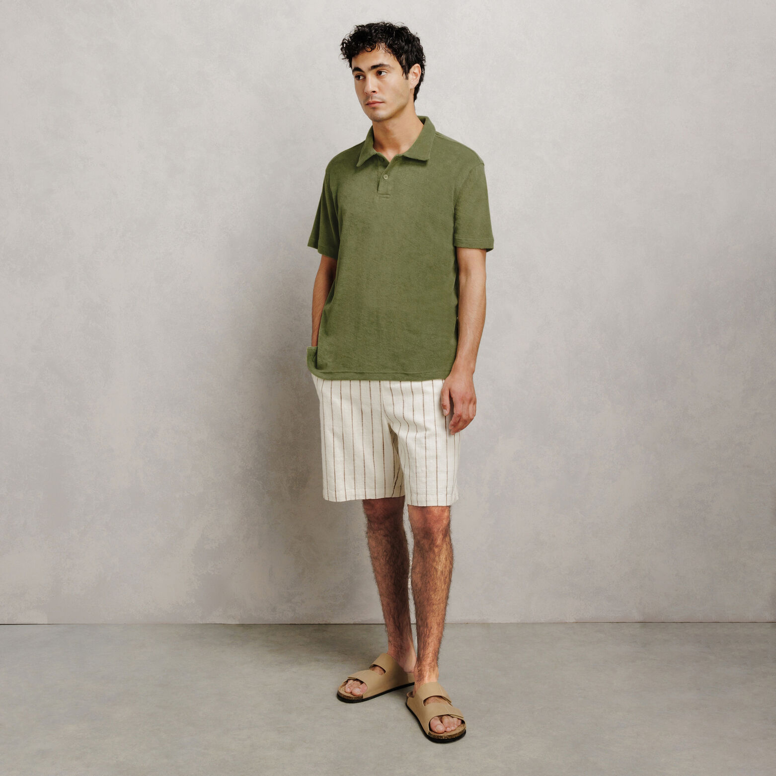 Polo manches courtes uni mati&egrave;re &eacute;ponge