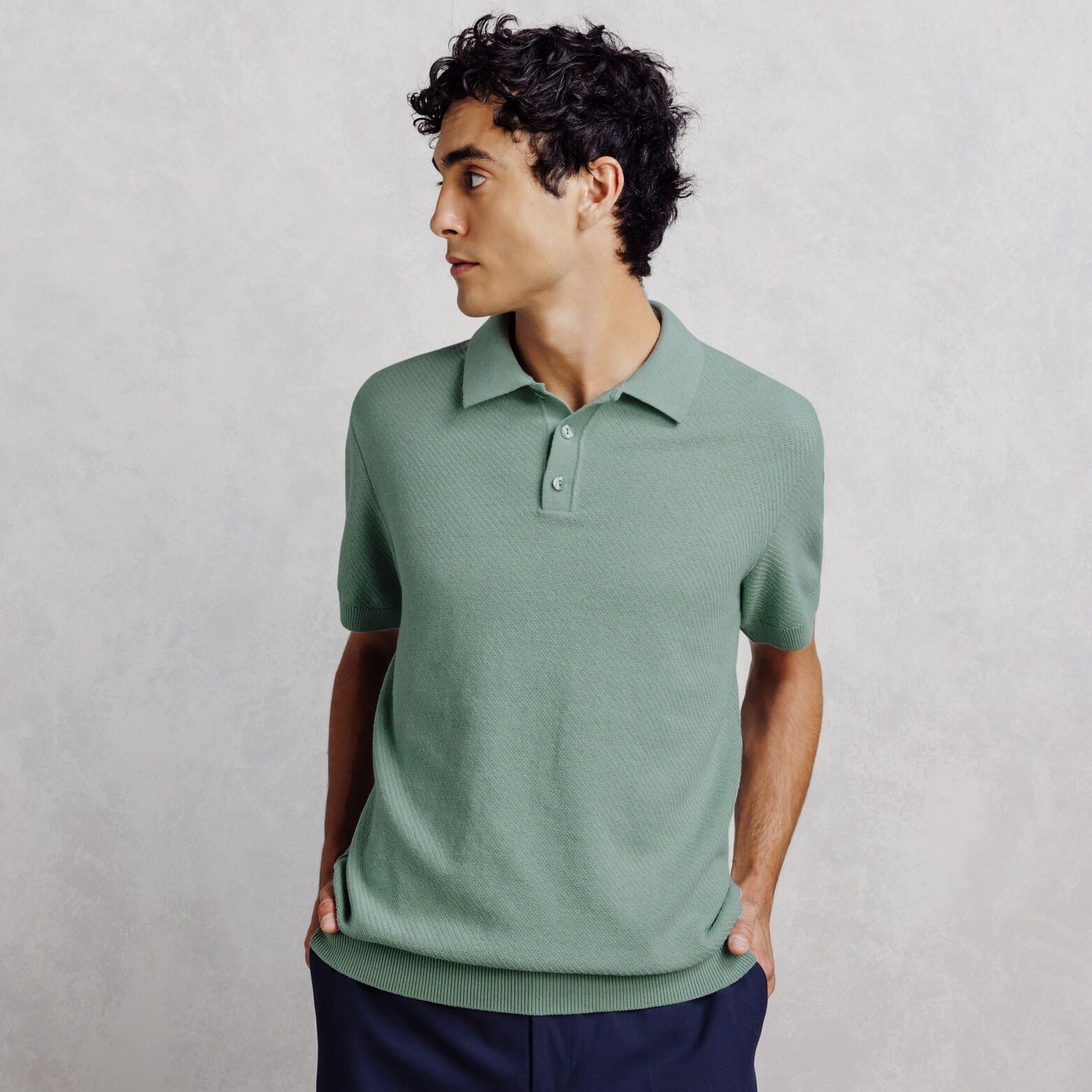 Polo en maille col boutonn&eacute; jeu de points