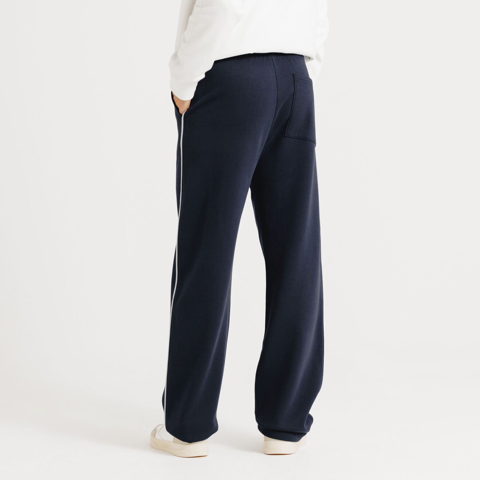 Jogging loose molleton