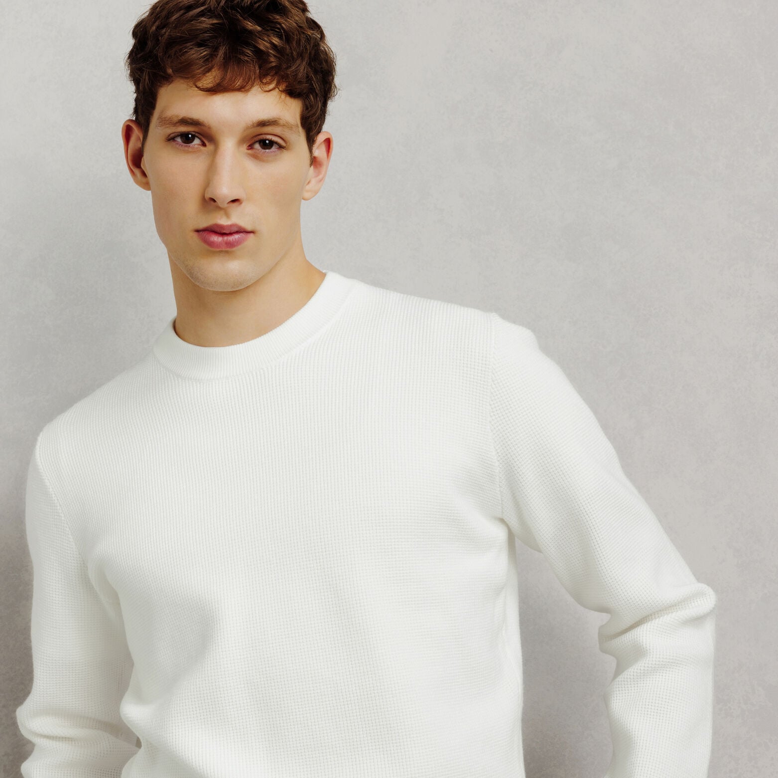 Pull col rond jeu de points fantaisie
