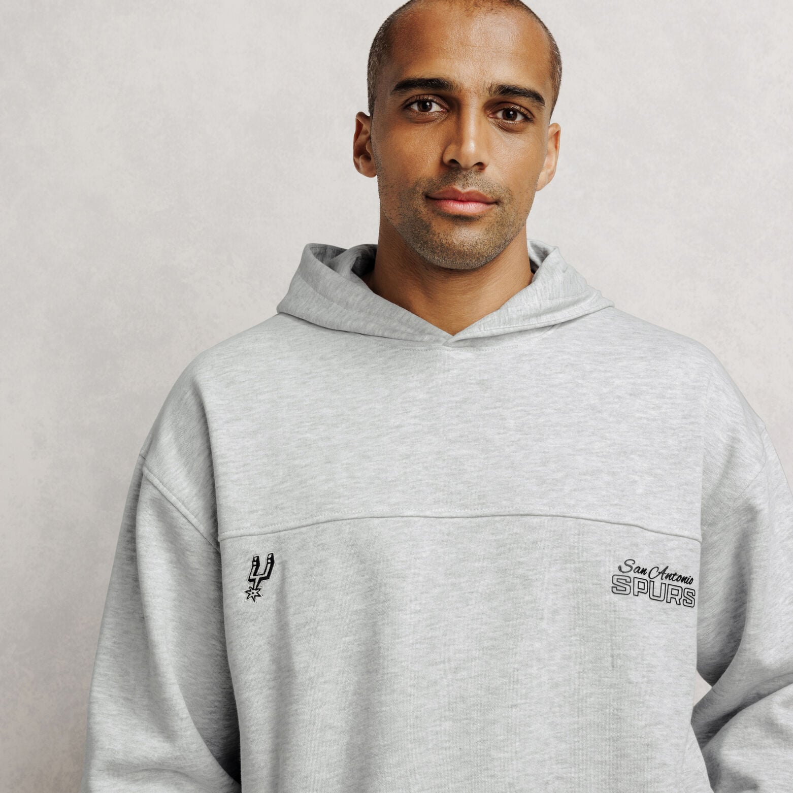 Sweat &agrave; capuche San Antonio Spurs licence NBA
