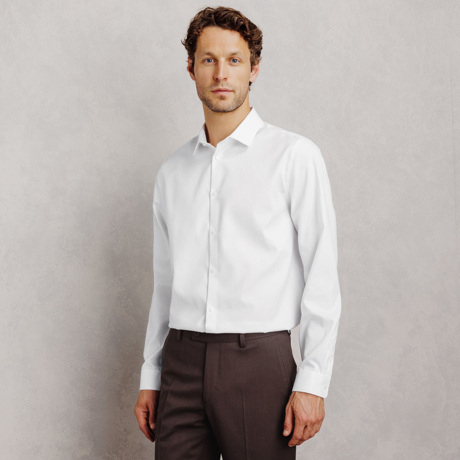 Chemise sans repassage regular en coton ray&eacute;e