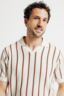 Polo en maille col resort jeux de points fantaisie