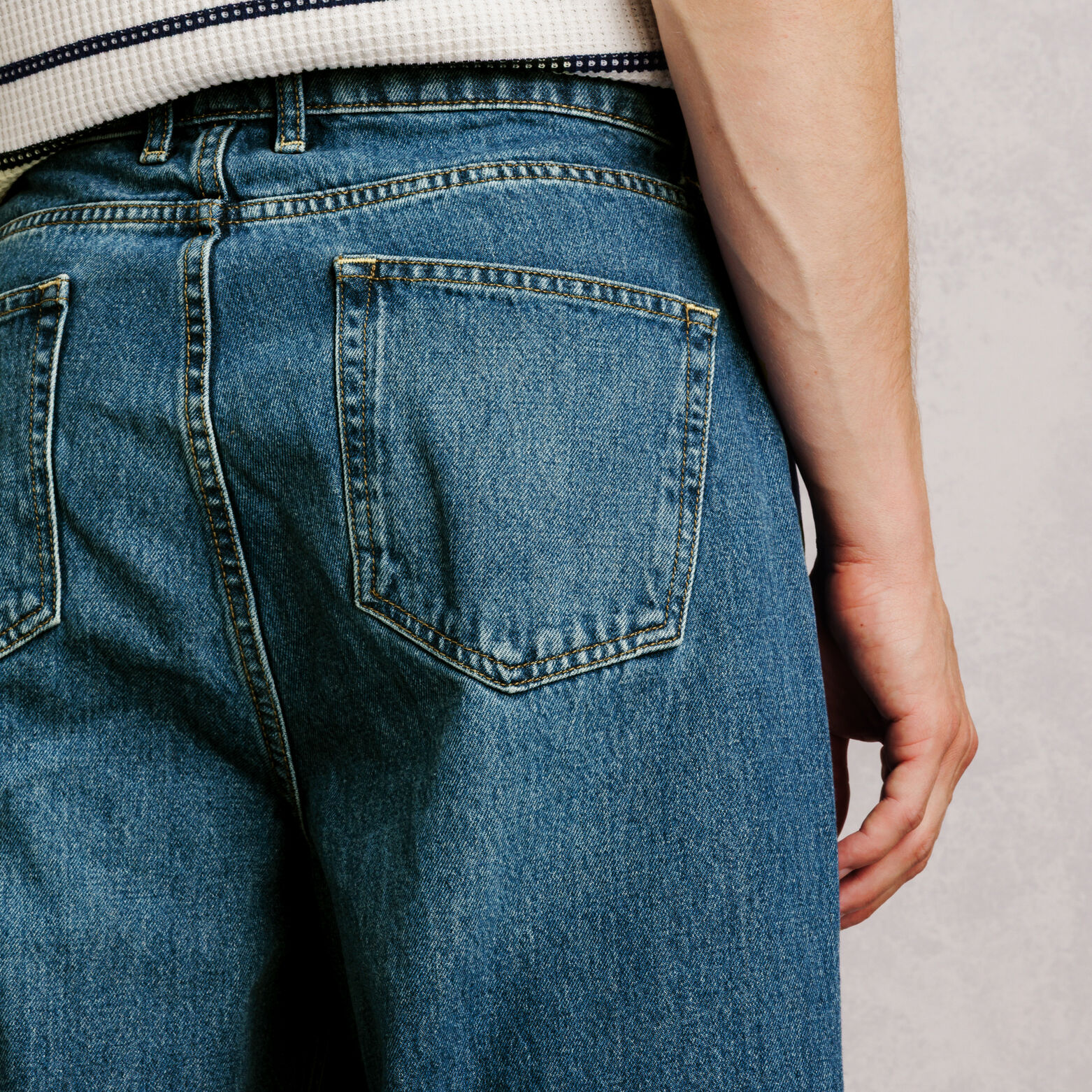 Jean skateur d&eacute;lav&eacute; 100% coton