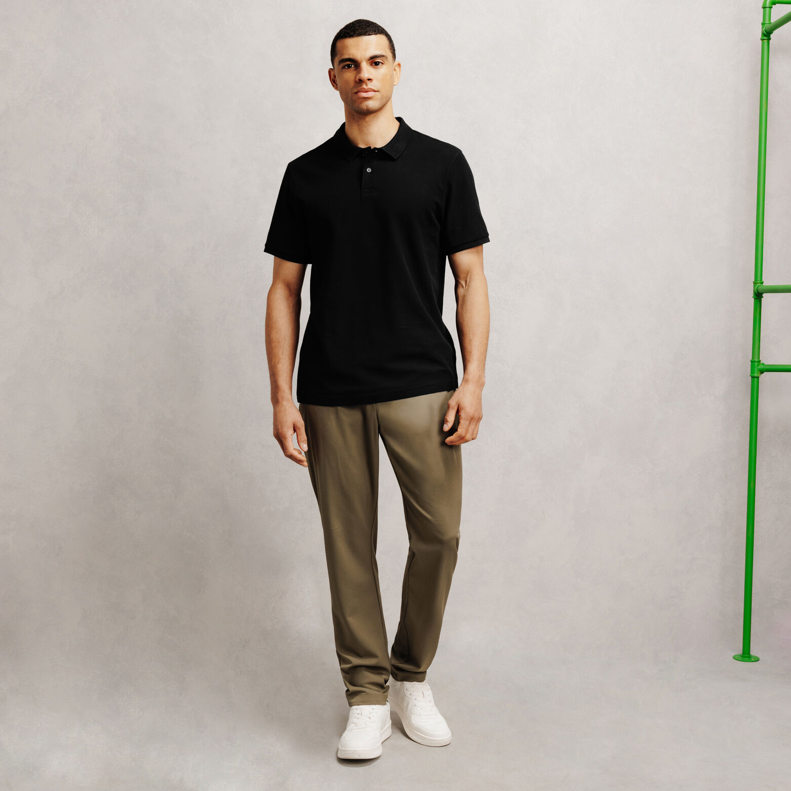 Polo manches courtes piqu&eacute; uni