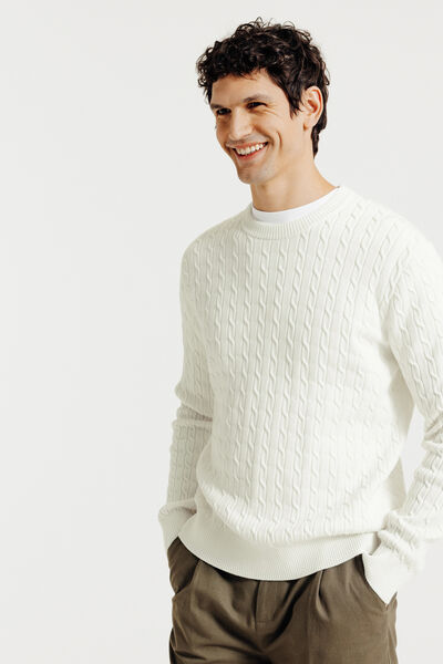 Pull col rond torsad&eacute;